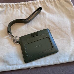 ANDAR Denner Leather Wristlet Card Holder in Green